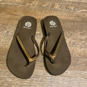 Yellow Box Shoes Jello Women's Rhinestone Flip Flop Wedge Sandals Size 7 Bronze